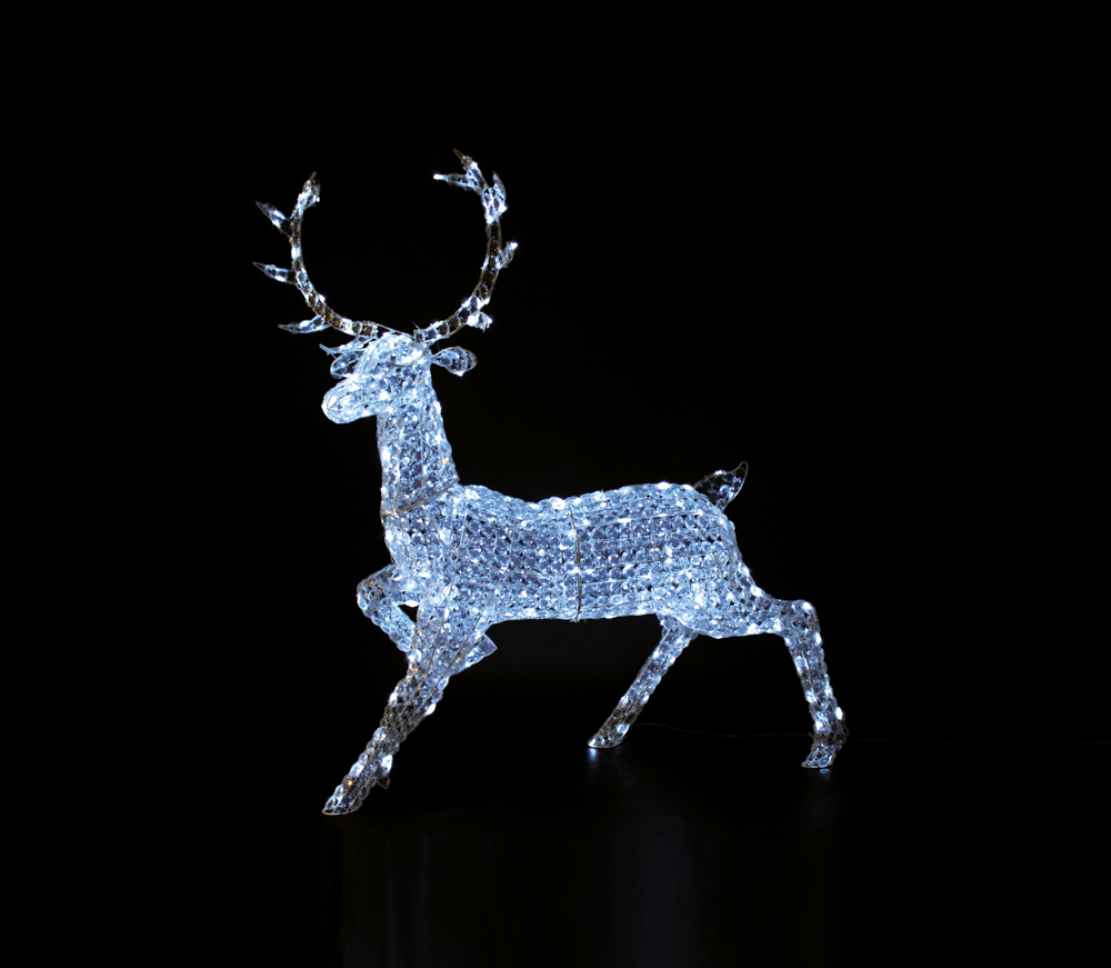 1.4M Crystal Reindeer With Bright White Leds Bonningtons