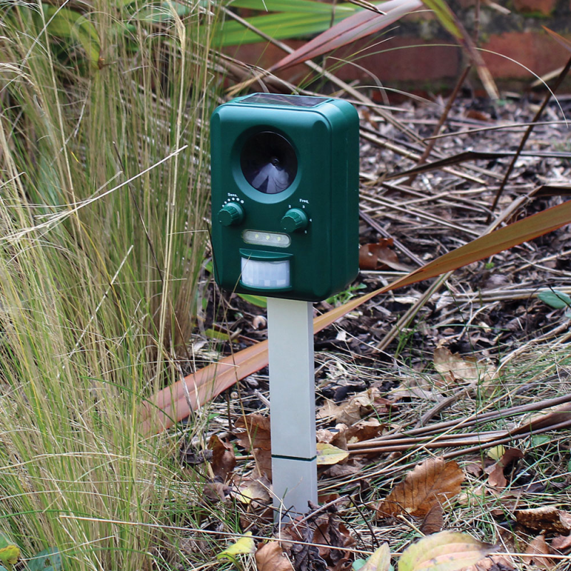 Ultrasonic Animal Repeller Bonningtons