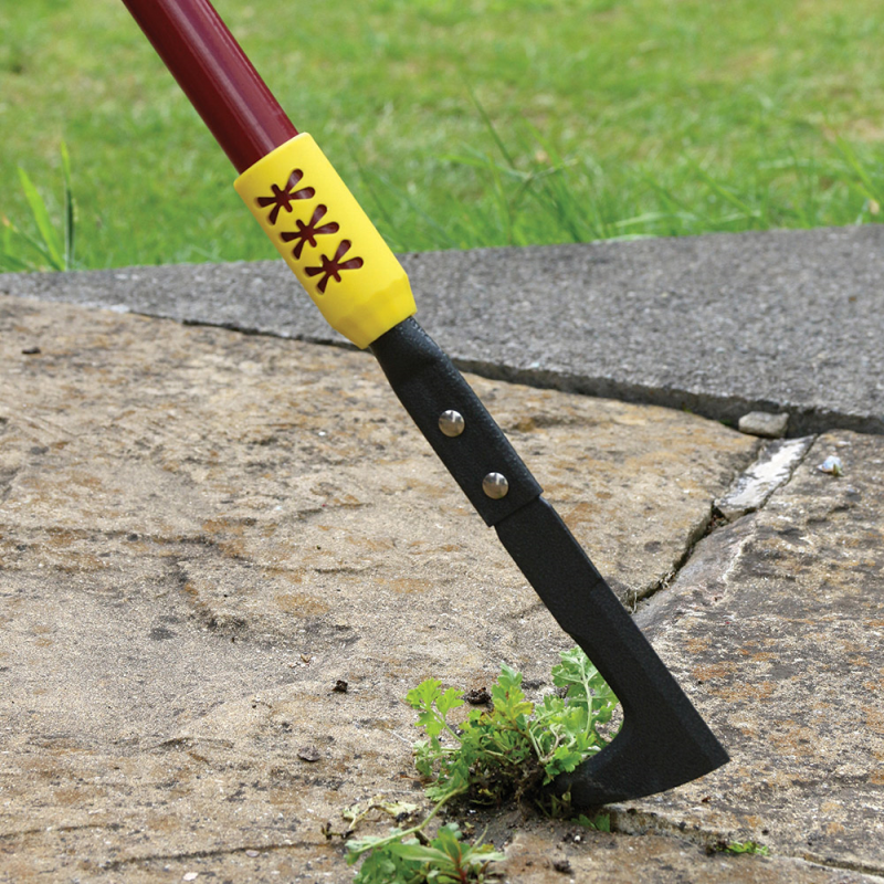 Garden Pro Telescopic Patio Weeder Bonningtons
